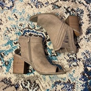 Warm taupe wedges